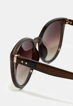 Even&Odd Damen Sonnenbrille - Brown 8 Even&Odd Damen Sonnenbrille - Brown -Even&Odd Verkäufe 2024 0f7eacf03a104e42bea27cc6b63bdb6f