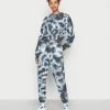 Even&Odd Damen SET - CROPPED SWEAT & JOGGER IN TIE DYE - Sweatshirt - Grey -Even&Odd Verkäufe 2024 18be0cf8a4e14072b5712dae835c6f75