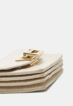 Even&Odd Geldbörse - Off-white | Damen 10 Even&Odd Geldbörse - Off-white | Damen -Even&Odd Verkäufe 2024 4fb7fa574fa84ebe99338562ce4543b3