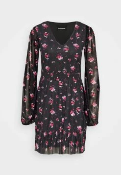 Even&Odd CINTERED V NECK ALL OVER MESH MINI VOLANT DRESS - Freizeitkleid - Black/red | Damen 12 Even&Odd CINTERED V NECK ALL OVER MESH MINI VOLANT DRESS - Freizeitkleid - Black/red | Damen -Even&Odd Verkäufe 2024 5781aa4a29ff4611a021527f3430fc60