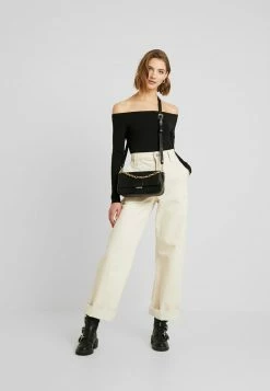 Even&Odd Damen BASIC - Langarmshirt - Black 9 Even&Odd Damen BASIC - Langarmshirt - Black -Even&Odd Verkäufe 2024 64464db8e1ec4423929e9010b8a18057