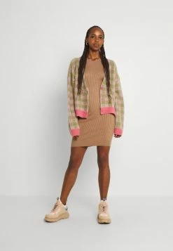 Even&Odd Damen Knit Mini Wide Rib Basic Dress - Etuikleid - Mottled Dark Brown 9 Even&Odd Damen Knit Mini Wide Rib Basic Dress - Etuikleid - Mottled Dark Brown -Even&Odd Verkäufe 2024 689dd3dde75c4d38b8fbfebec02721ba