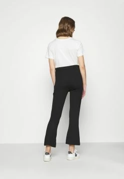 Even&Odd Kick Flare Punto Trousers - Stoffhose - Black | Damen 9 Even&Odd Kick Flare Punto Trousers - Stoffhose - Black | Damen -Even&Odd Verkäufe 2024 6e23acc53278491d9eb36e2567cffe8c