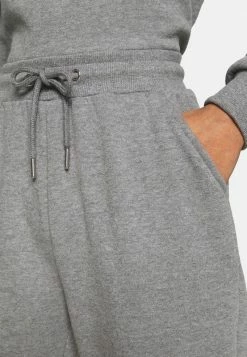 Even&Odd Damen Off Shoulder&Jogger Set - Sweatshirt - Mottled Grey 17 Even&Odd Damen Off Shoulder&Jogger Set - Sweatshirt - Mottled Grey -Even&Odd Verkäufe 2024 78ff92ab54f94c0f815f3d4ea350c16f