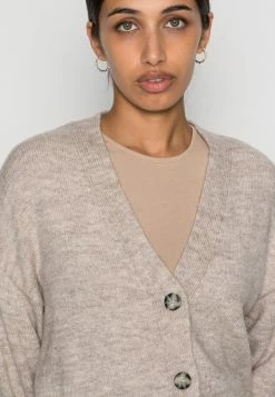 Even&Odd Damen BASIC BLEND BUTTON CROP - Strickjacke - Taupe 11 Even&Odd Damen BASIC BLEND BUTTON CROP - Strickjacke - Taupe -Even&Odd Verkäufe 2024 7fb0056cf7c74fad967b4cdcc56d8ede