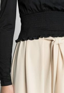 Even&Odd Damen SHIRRING DETAIL LONG SLEEVE CROP WITH GATHER - Langarmshirt - Black -Even&Odd Verkäufe 2024 88e66fbdacd742699995c51e3e12c855