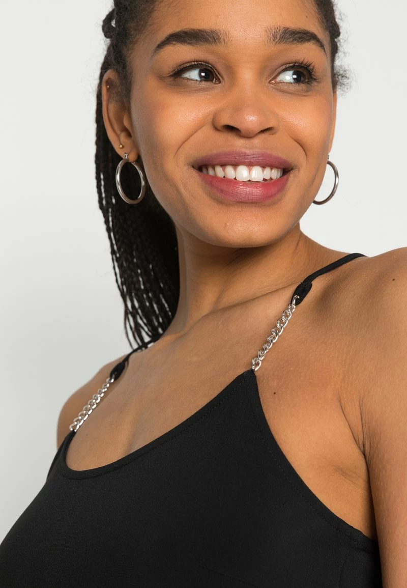 Even&Odd Damen CHAIN STRAPS GOING OUT PLAYSUIT - Jumpsuit - Black/silver 7 Even&Odd Damen CHAIN STRAPS GOING OUT PLAYSUIT - Jumpsuit - Black/silver – Bild 5