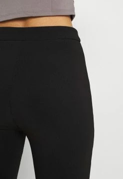 Even&Odd Damen SPLIT FRONT FLARED - Stoffhose - Black -Even&Odd Verkäufe 2024 9c698f498d4c4deca59b36550b8bc9f0