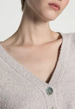 Even&Odd Damen CROPPED STRUCTURED CARDIGAN - Strickjacke - Beige -Even&Odd Verkäufe 2024 a6759b7136ce4e4fa5f4475da7cb59f6