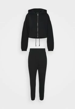 Even&Odd Damen SET - OVERSIZED SWEAT JACKET & JOGGER - Sweatjacke - Black 13 Even&Odd Damen SET - OVERSIZED SWEAT JACKET & JOGGER - Sweatjacke - Black -Even&Odd Verkäufe 2024 bda3a8e069f74026b5a283a30f76f86d