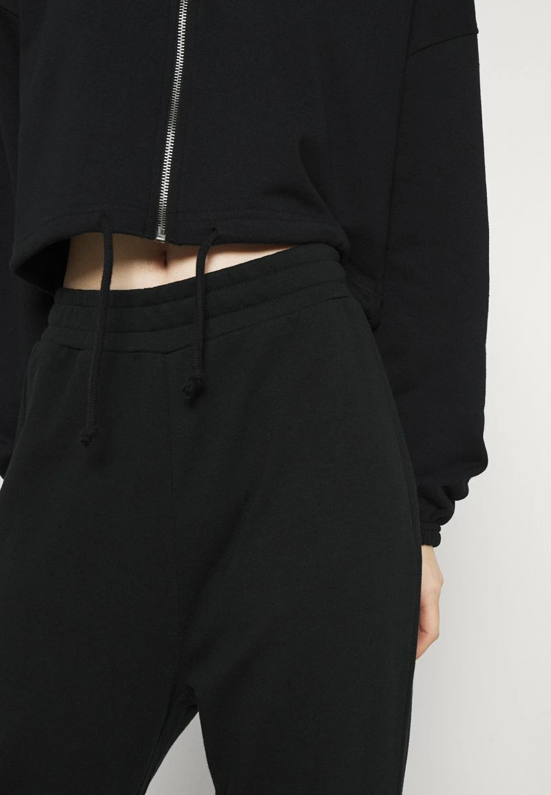 Even&Odd Damen SET - OVERSIZED SWEAT JACKET & JOGGER - Sweatjacke - Black 8 Even&Odd Damen SET - OVERSIZED SWEAT JACKET & JOGGER - Sweatjacke - Black – Bild 6