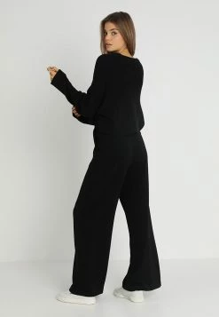 Even&Odd Damen CROPPED JUMPER - Strickpullover - Black -Even&Odd Verkäufe 2024 d6afe0db0365435898fd3ca235660222