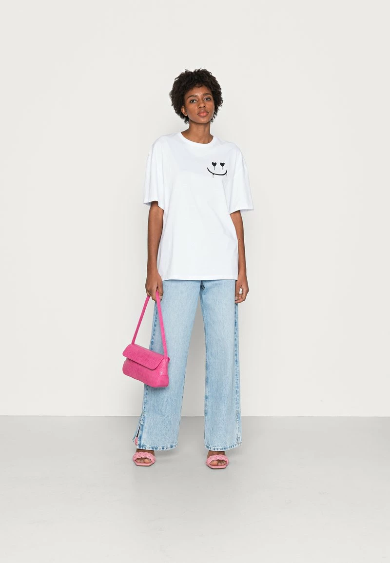 Even&Odd Damen LIZ KEEP SMILING DIASY BACK PRINT TEE - T-Shirt Print - White 4 Even&Odd Damen LIZ KEEP SMILING DIASY BACK PRINT TEE - T-Shirt Print - White – Bild 2