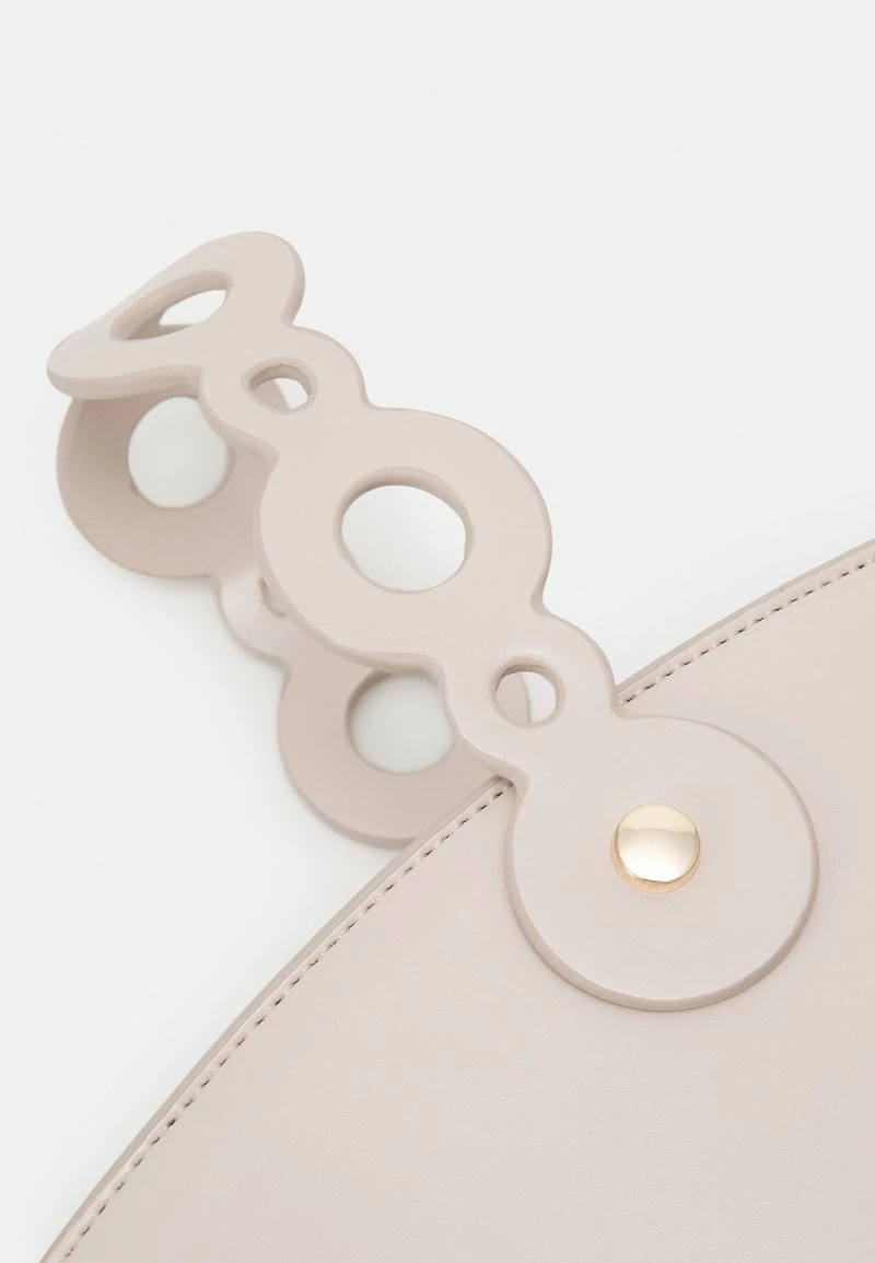 Even&Odd Clutch - Off-white | Damen 7 Even&Odd Clutch - Off-white | Damen – Bild 5